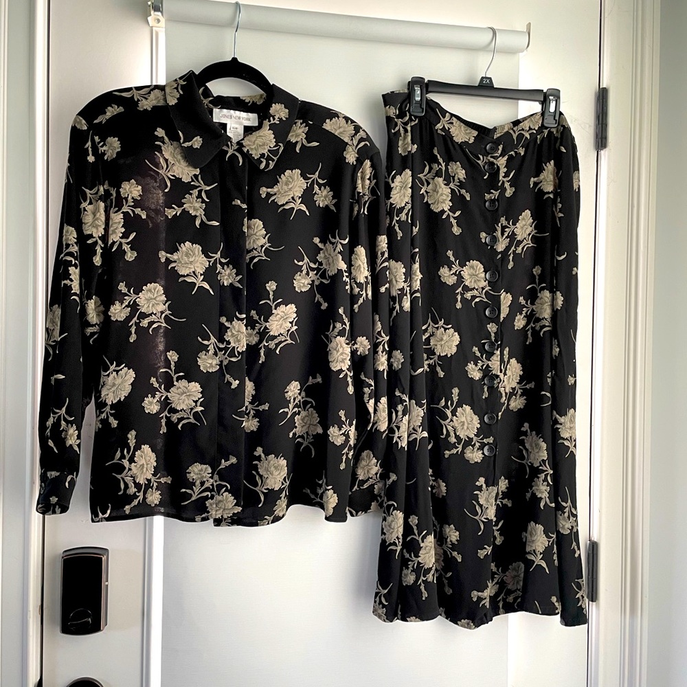 Jones New York, size 16W, skirt & blouse set long sleeve tub 2